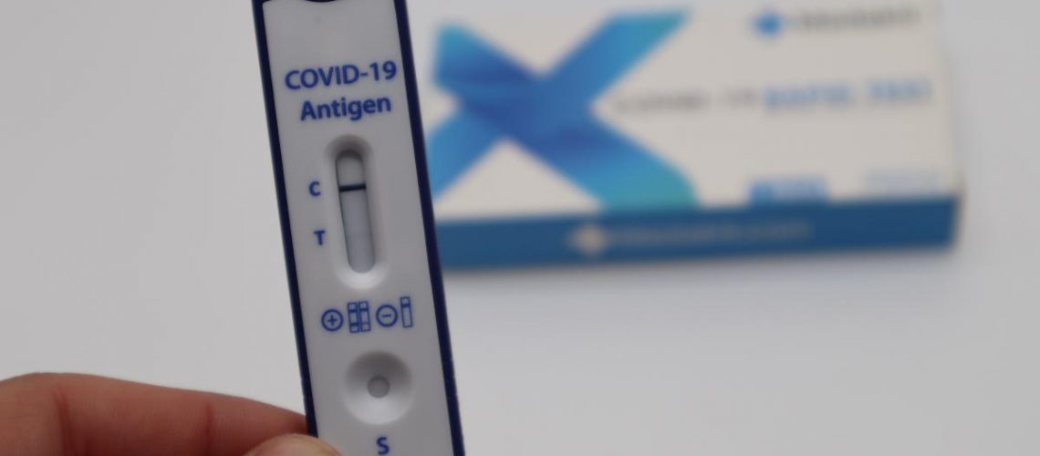 antigenni test